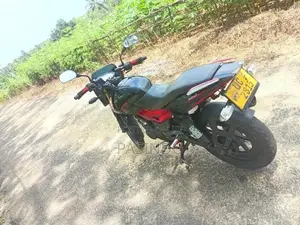 Bajaj Pulsar 180 2007