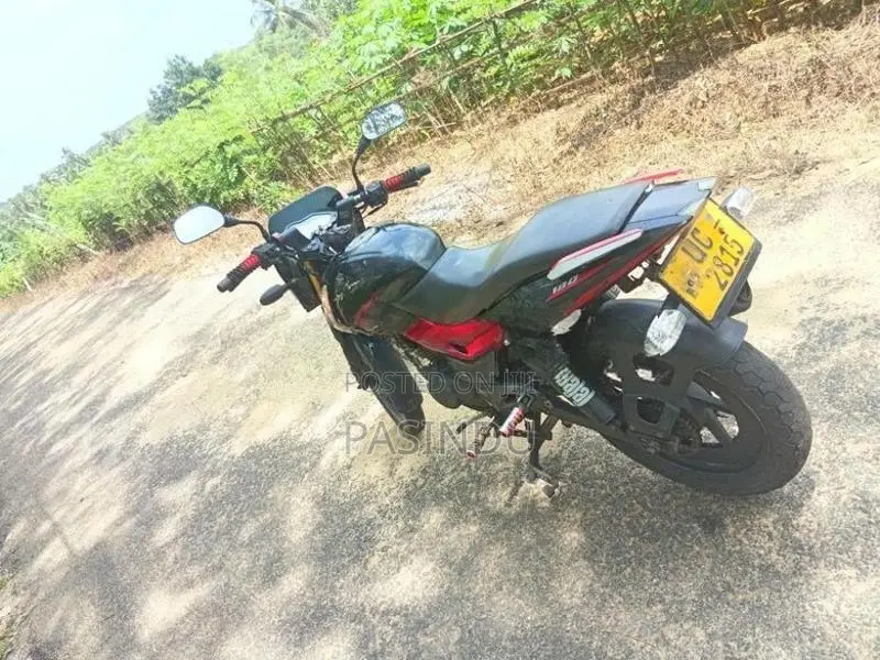 Bajaj Pulsar 180 2007