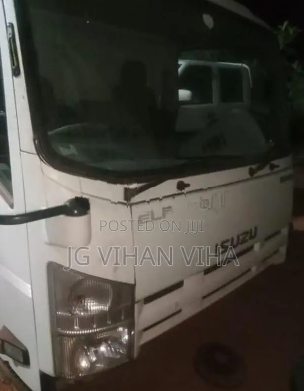 Isuzu Lorry Cabin