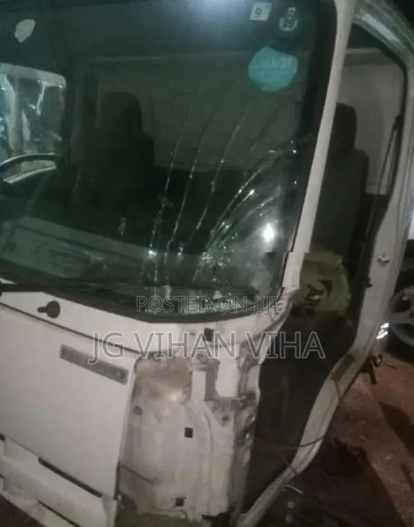 Isuzu Lorry Cabin