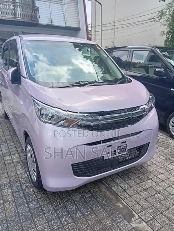 Mitsubishi eK Wagon M 2025
