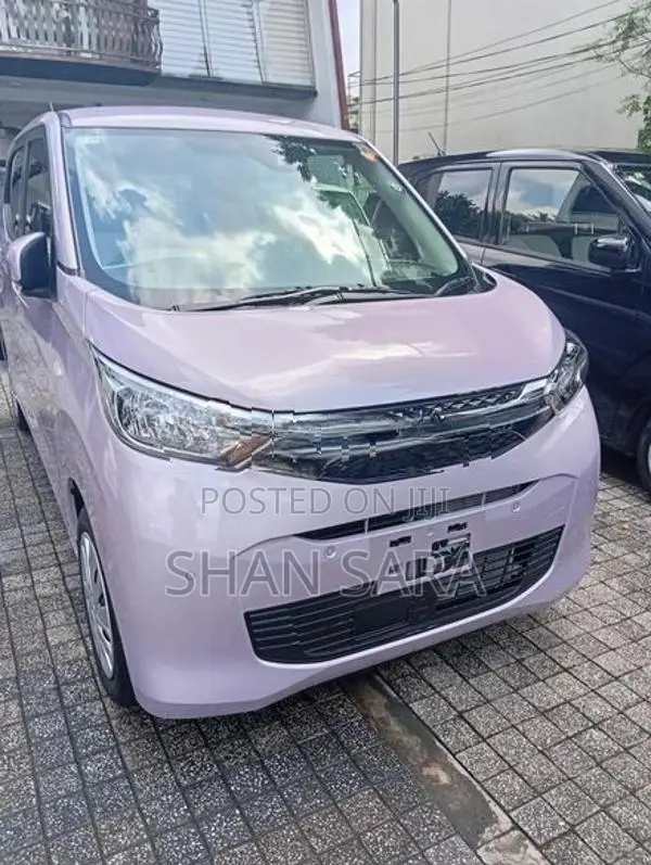 Mitsubishi eK Wagon M 2025