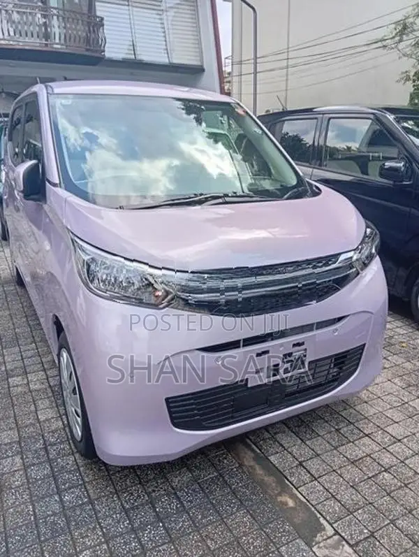 Mitsubishi eK Wagon M 2025