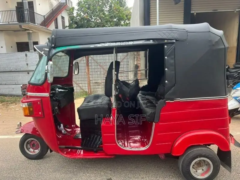 Bajaj RE 2008