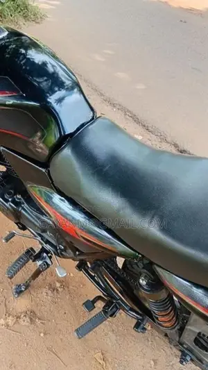 Bajaj Discover 2008