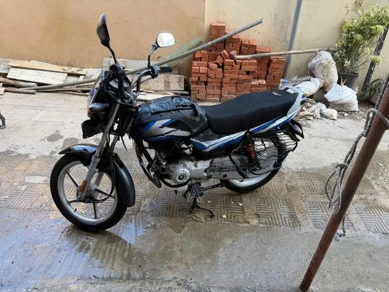 Bajaj CT100 2024