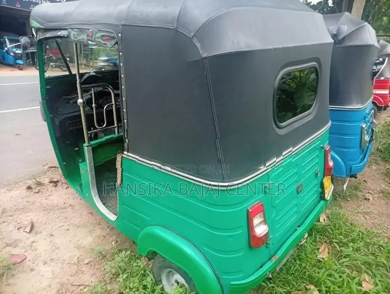 Bajaj RE Three Wheeler 2015