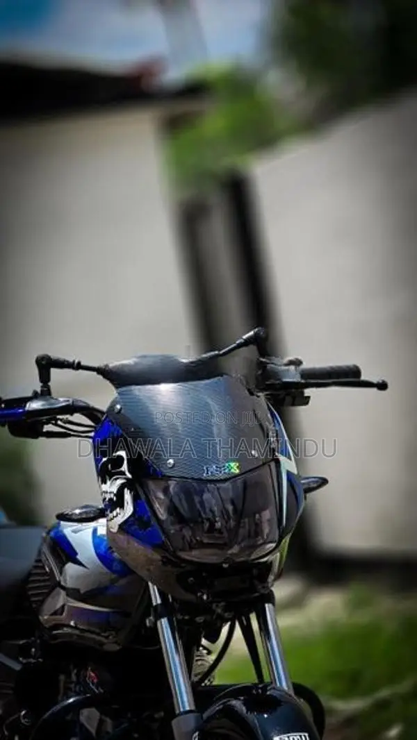 Bajaj CT100 2025