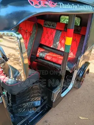 Bajaj RE 2011
