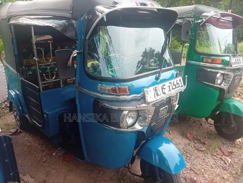 Bajaj RE Three Wheel 2015