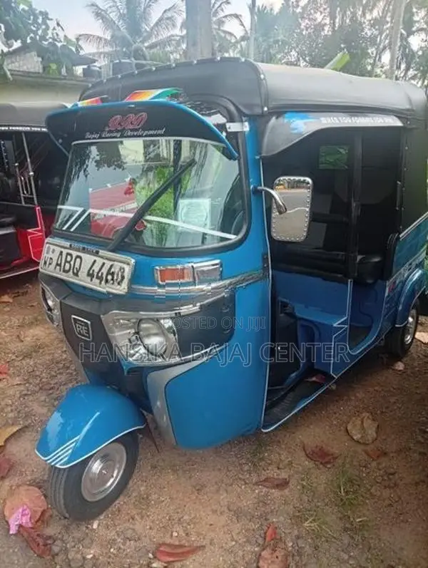 Bajaj RE Three Wheel 2017