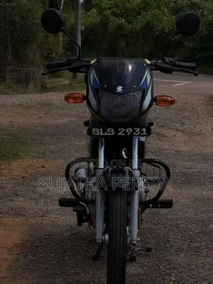 Bajaj CT100 ES 2026