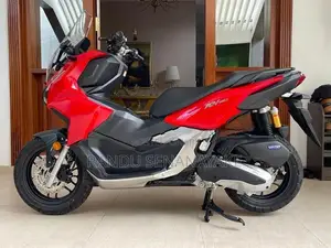 Honda ADV 160 2025