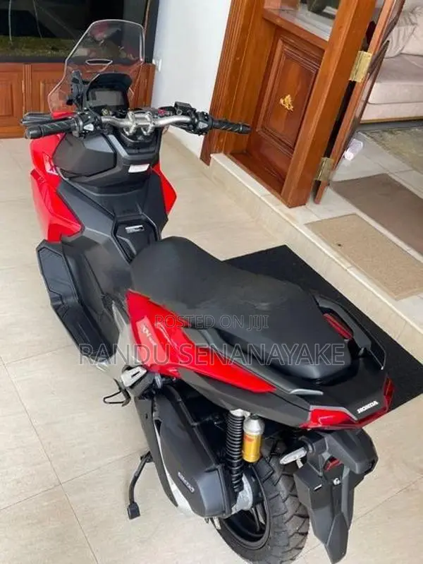 Honda ADV 160 2025