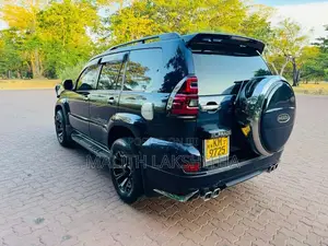 Toyota Prado 120 2010 SUV (Used)