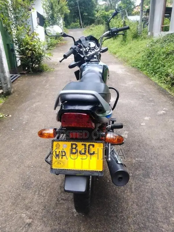 Bajaj CT-100 2022 Motorbike (Used)