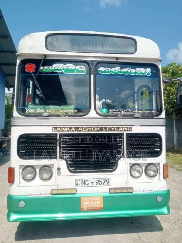 Ashok-Leyland Viking 2005 Bus (Used)