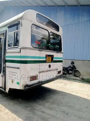 Ashok-Leyland Viking 2005 Bus (Used)