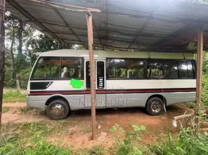 Mitsubishi Mmc 1987 Bus (Used)