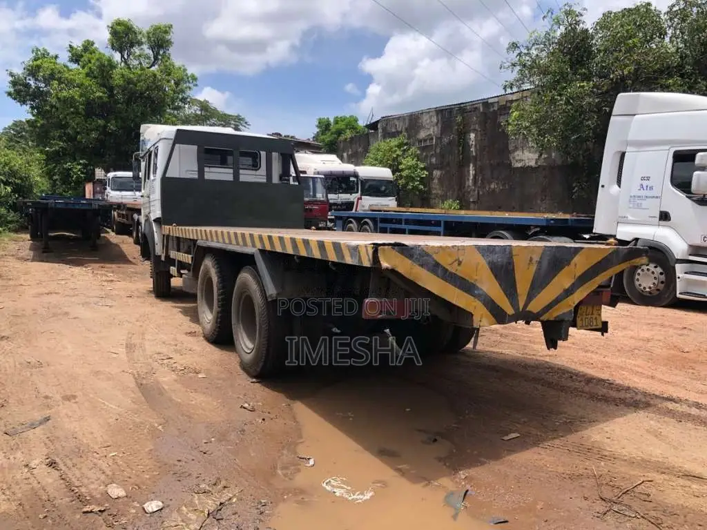 Tata 2516 2010 Heavy-Duty (Used)