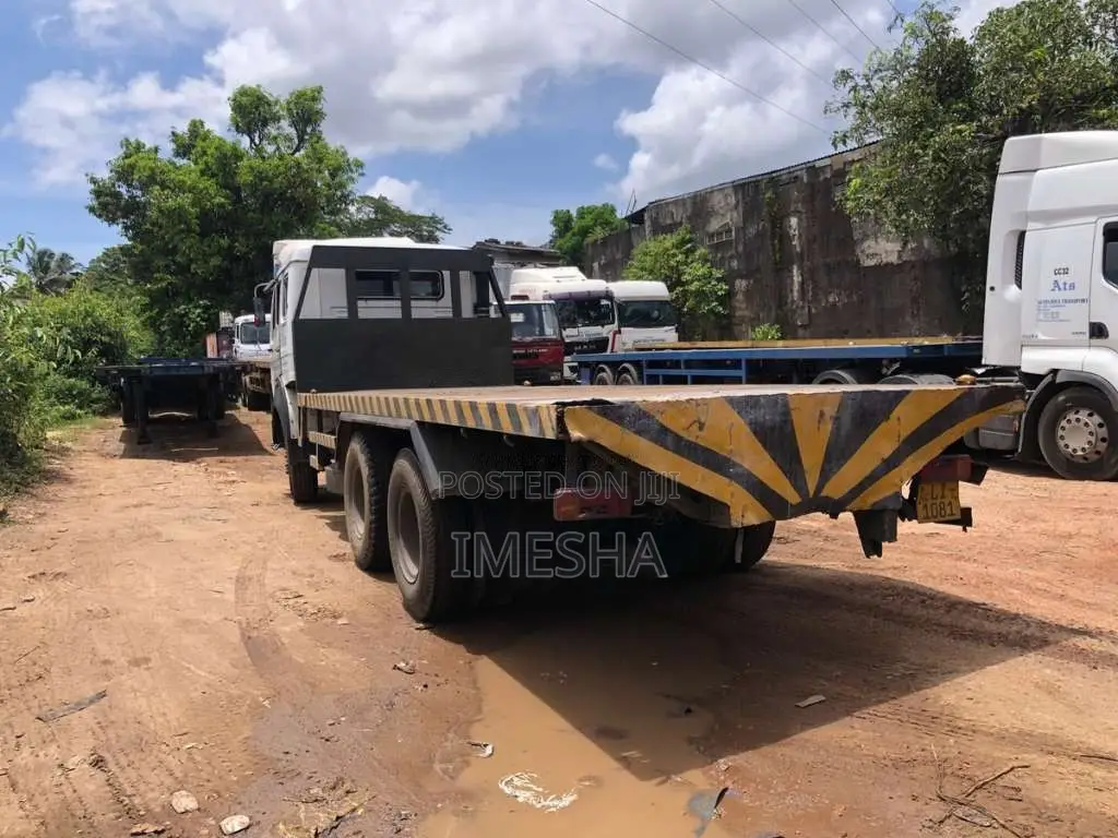 Tata 2516 2010 Heavy-Duty (Used)