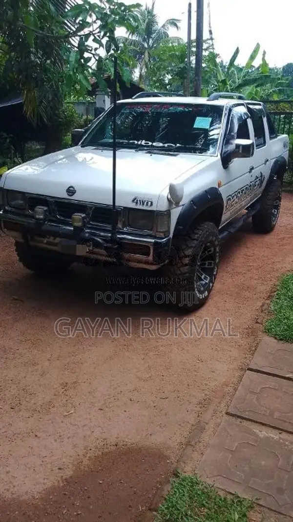 Nissan D21 1996 Pickup (Used)