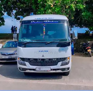 Mitsubishi Fuso 2025 Bus (Used)
