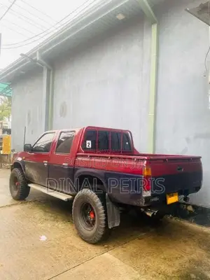 Nissan D21 4 Wheel 1985 Pickup (Used)
