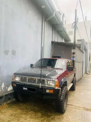 Nissan D21 4 Wheel 1985 Pickup (Used)