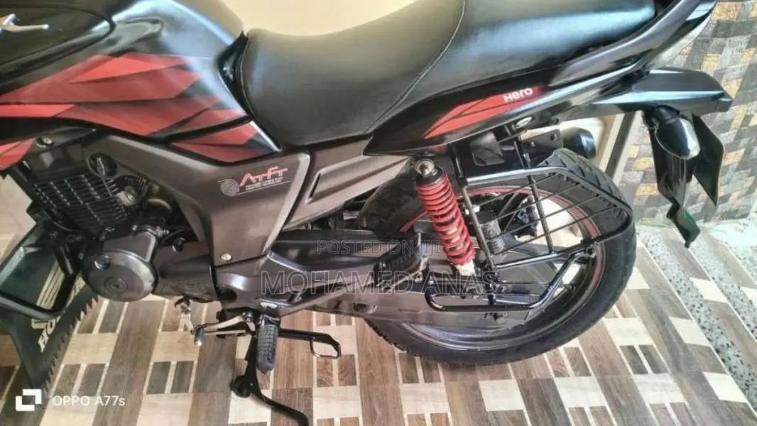 Hero Hunk 2020 Motorbike (Used)