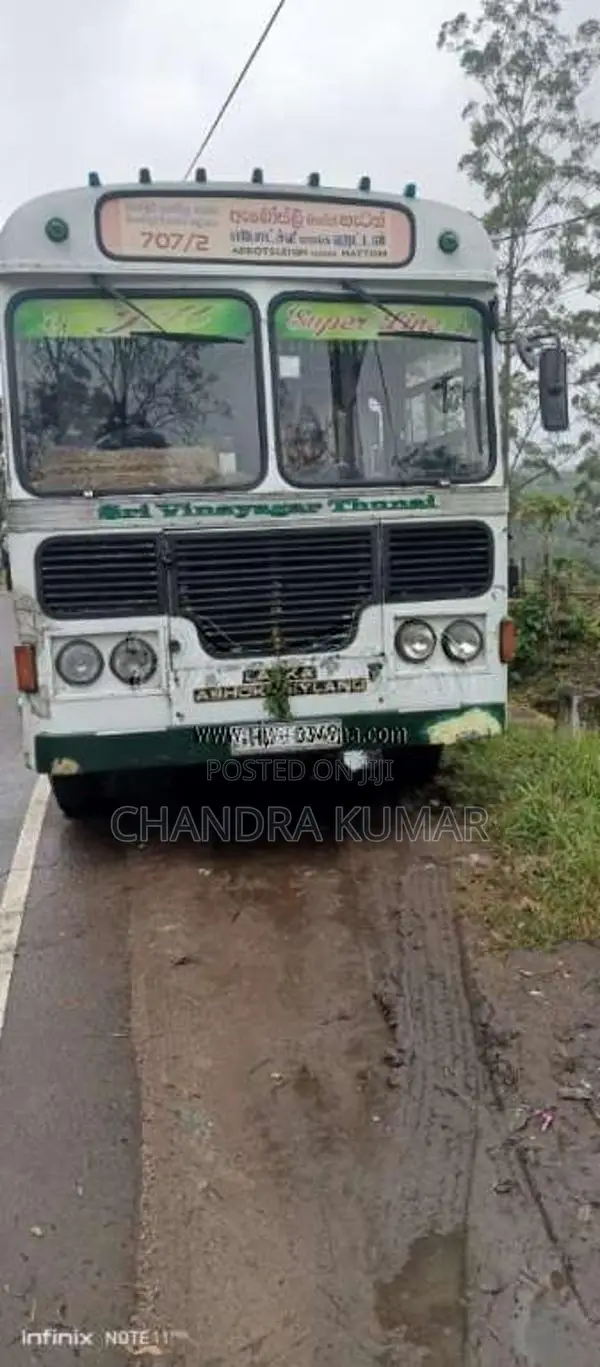 Ashok-Leyland Viking 2004 Bus (Used)