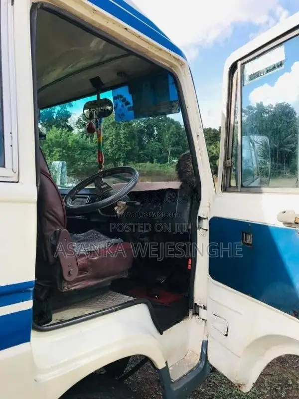 Mitsubishi Mmc Rosa 1982 Bus (Used)