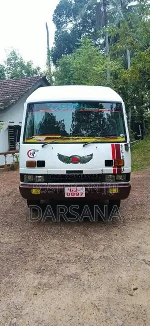 Isuzu Journey 1991 Bus (Used)