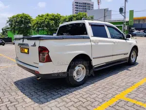Micro Actyon Sports 2015 Pickup (Used)