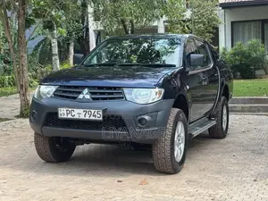 Mitsubishi L200 4WD 2011 Pickup (Used)