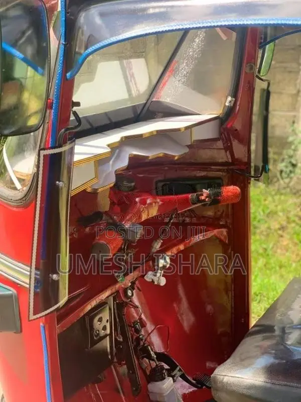 Bajaj 2 Stroke 1996 Three Wheel (Used)