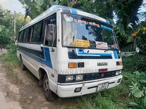 Isuzu L 1983 Bus (Used)