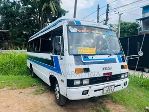 Isuzu L 1983 Bus (Used)