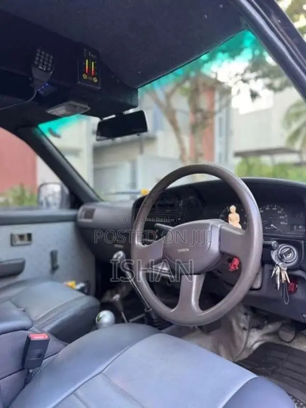 Toyota Hilux 106 1994 Pickup (Used)