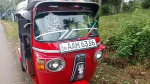Bajaj 4 stroke 2013 Three Wheel (Used)