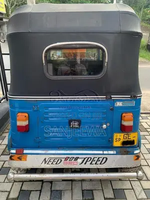 Bajaj 2 stroke 2000 Three Wheel (Used)