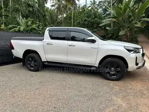 Toyota Hilux 2023 Pickup (Used)