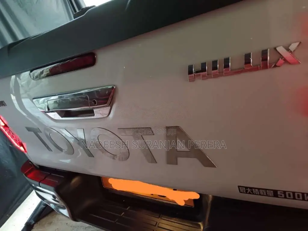 Toyota Hilux 2023 Pickup (Used)
