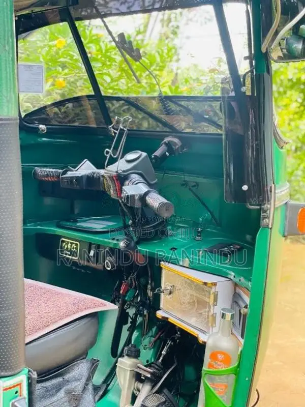 Bajaj RE 2008 Three Wheel (Used)