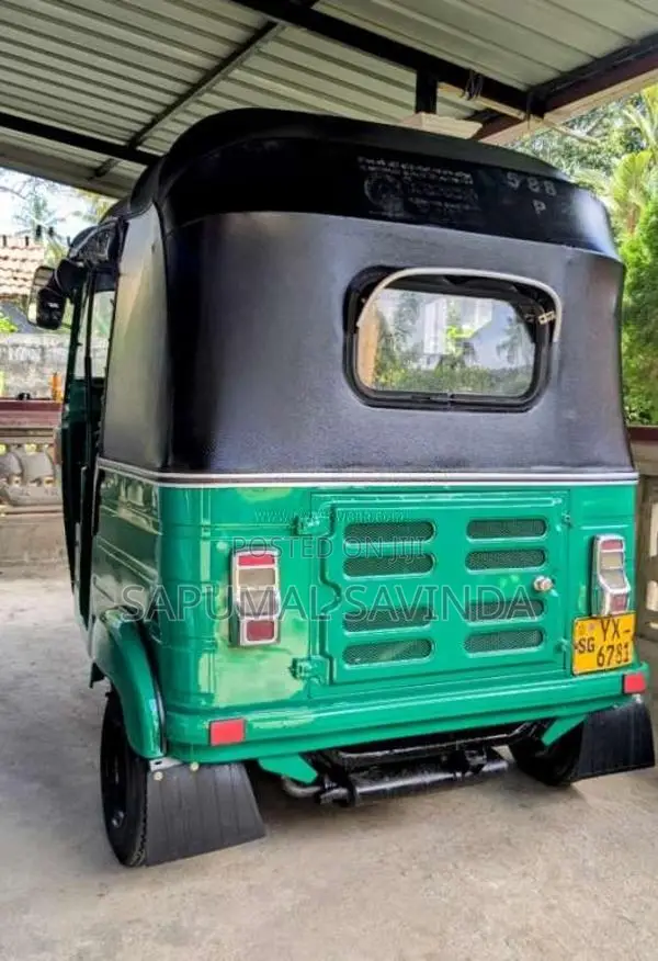 Bajaj 4 Stroke 2012 Three Wheel (Used)