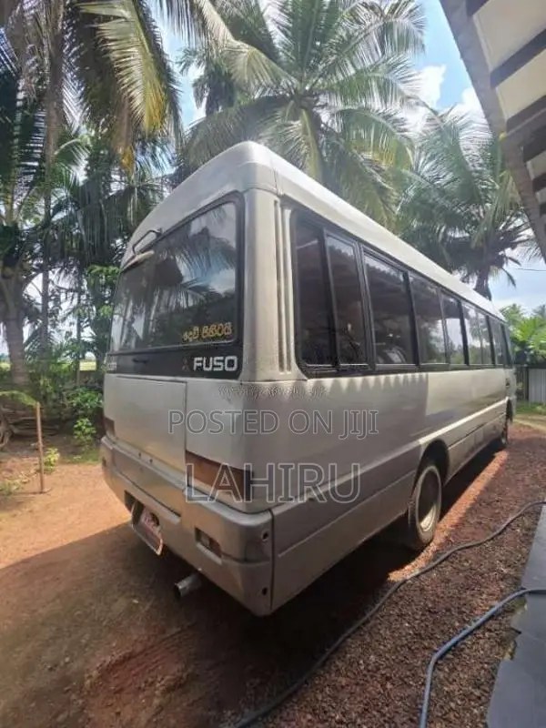 Mitsubishi Rosa 1995 Bus (Used)