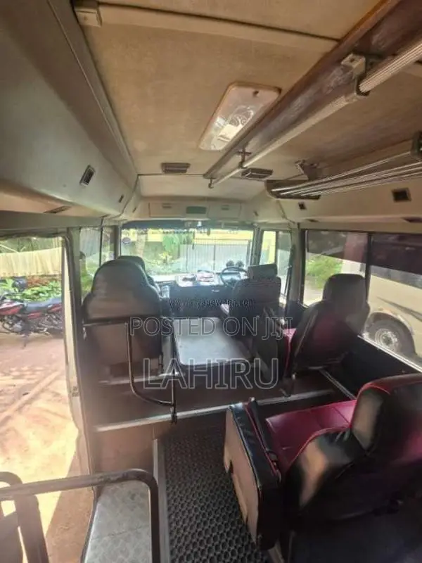 Mitsubishi Rosa 1995 Bus (Used)