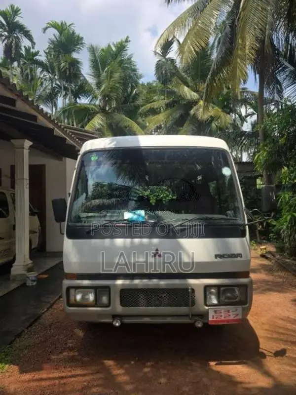 Mitsubishi Rosa 1995 Bus (Used)