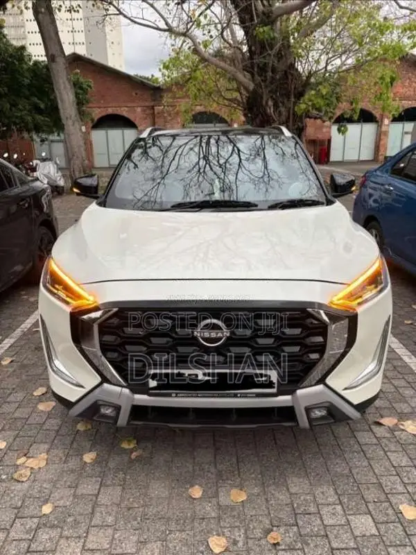 Nissan Magnite CVT TECHNA PLUS 2025 SUV (Used)