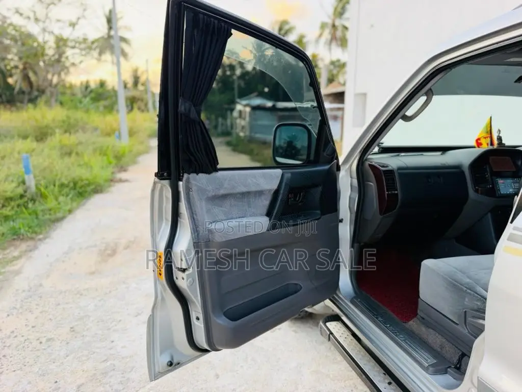 Mitsubishi Montero 2003 SUV (Used)